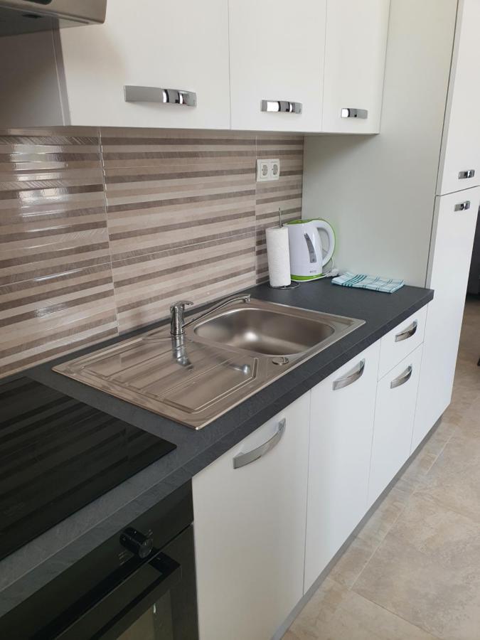 Apartment Radoš Dugopolje Exterior foto